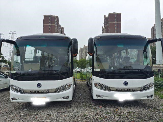nuevo motor de la parte posterior de Bus Low Kilometer Yuchai del coche Euro6 del chasis 2020 del saco hinchable de la marca SLK6903 de Sunlong del bus turístico 38Seats nuevo