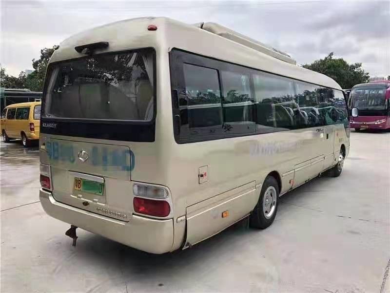 31 asientos autobús usado 2016 años del práctico de costa de Feiyan utilizaron la dirección eléctrica de la mano izquierda del motor de Mini Bus Coaster Bus With