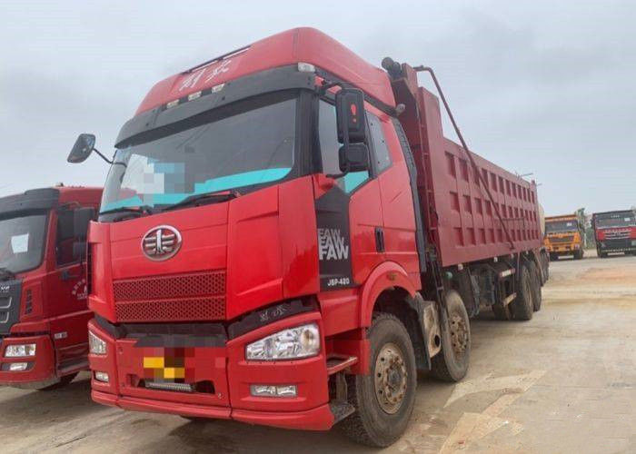 Camión de descargador de los caballos de fuerza 8X4 los 8.2m del camión pesado 420 de la mano FAW J6P de China segunda CA5310ZLJP66K24L6T4AE5