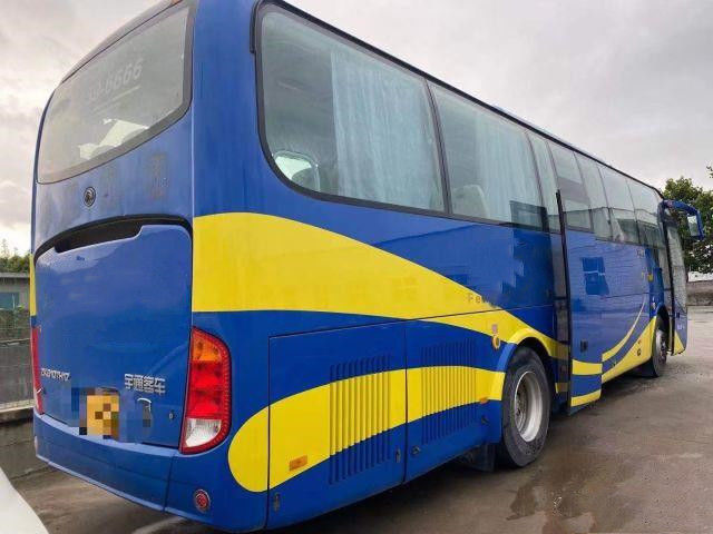 De Yutong de la marca autobús usado IV posterior diesel de Yutong del pasajero del euro de Yuchai del motor de las puertas dobles del autobús 54seats de la mano en segundo lugar
