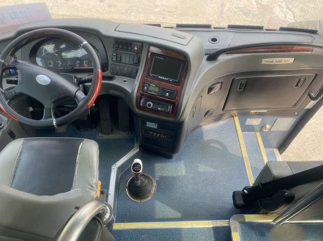 Autobús grande usado 2+2layout de la capacidad de los nuevos asientos del motor de la parte posterior de Yuchai del chasis del saco hinchable de la marca 35seats de Zhongtong del bus turístico