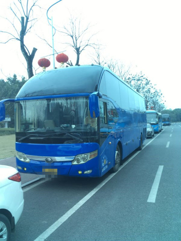 54 autobús usado asientos de Bus Used Yutong ZK6127 del coche motor diesel de 2016 años en buenas condiciones