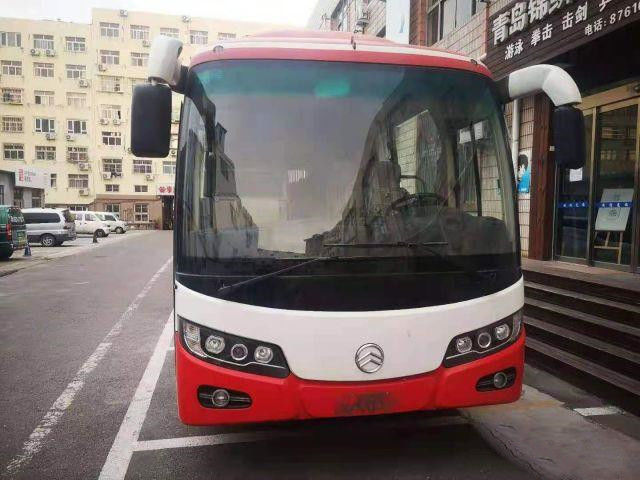 Dragon Bus de oro usado XML6757 utilizó el coche de alta calidad 2016 del euro IV del motor 127kw de la parte posterior del bus turístico 33seats Yuchai Bus