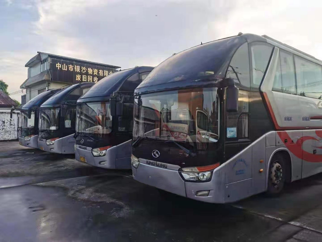 El parabrisas doble usado de los asientos del autobús 55 de Kinglong utilizó el chasis bajo del saco hinchable del kilómetro del bus turístico