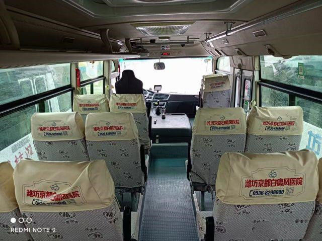 Los asientos usados del autobús 22 de Dongfeng utilizaron el motor 96kw de Mini Bus EQ6660 Weichai las buenas condiciones bajas del kilómetro de 2020 años