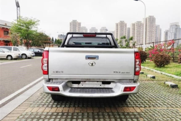 Camioneta pickup de lujo de la versión GW4D20B 6MT China de la UE Vehiculos del motor diesel 2.0T de la RECOGIDA de CHANGCHENG en venta