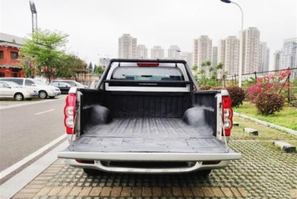 Camioneta pickup de lujo de la versión GW4D20B 6MT China de la UE Vehiculos del motor diesel 2.0T de la RECOGIDA de CHANGCHENG en venta