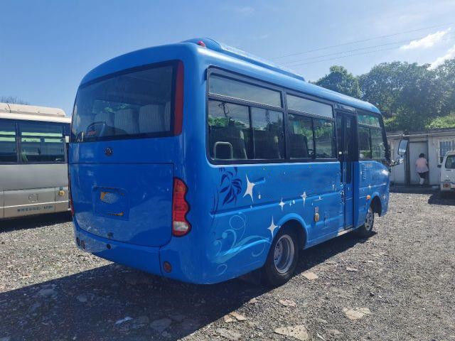 Segundo motor diesel África LHD/RHD de Mini Bus Yutong Brand ZK6609 de la mano
