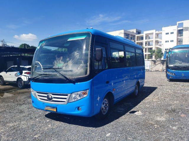 Segundo motor diesel África LHD/RHD de Mini Bus Yutong Brand ZK6609 de la mano