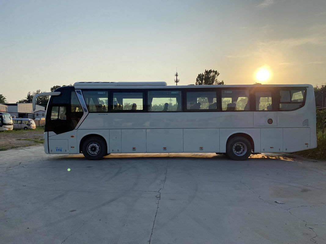 Nuevo tipo autobús usado de lujo 12meter LHD del pasajero de las puertas dobles de los asientos de Bus Golden Dragon XML6122 52 del coche