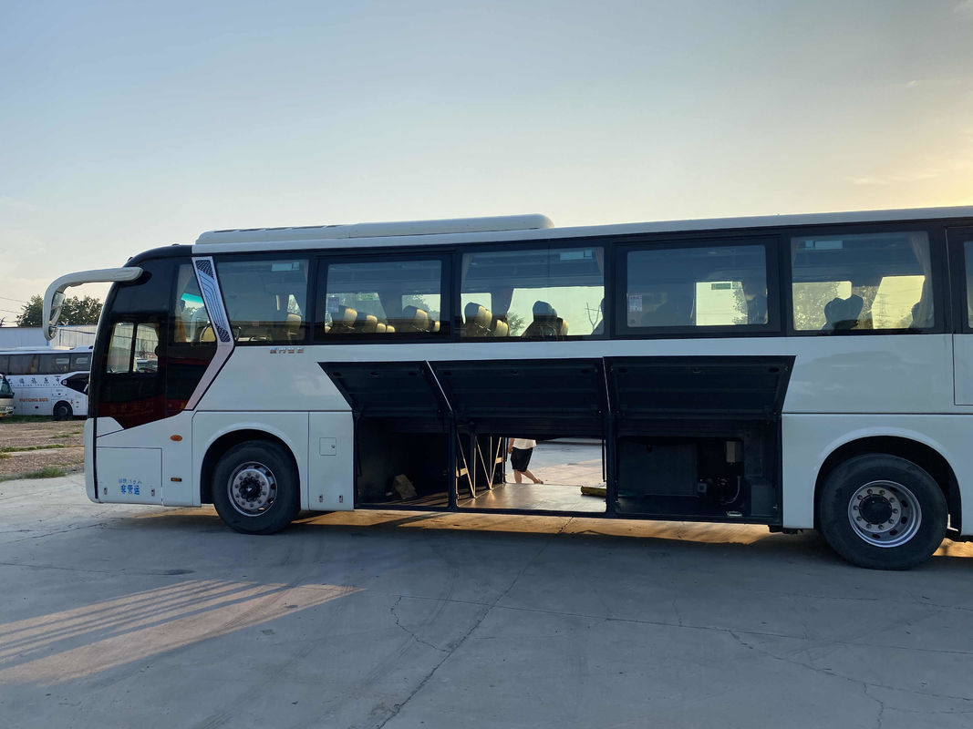 Nuevo tipo autobús usado de lujo 12meter LHD del pasajero de las puertas dobles de los asientos de Bus Golden Dragon XML6122 52 del coche