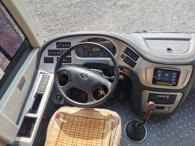 Autobuses más altos usados de Toyota para los asientos de Mini Car Kinglong Bus Coach XMQ6802 35 de la conducción a la derecha de Filipinas Hiace