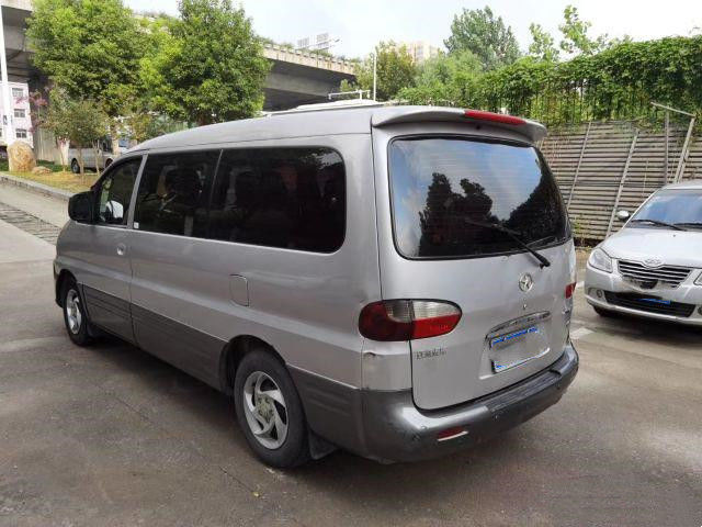 La marca usada HFC6518 de alta calidad de Jianghuai del vehículo hizo en China 7 asientos Mini Cars