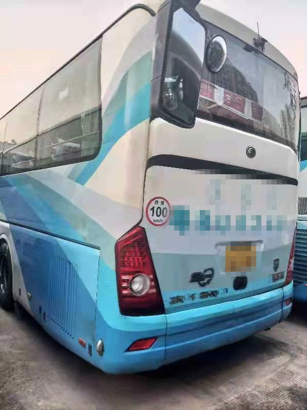 El autobús usado 49 asientos utilizó el autobús ZK6122HQ de Yutong utilizó la impulsión de Bus Left Hand del coche con el aire acondicionado