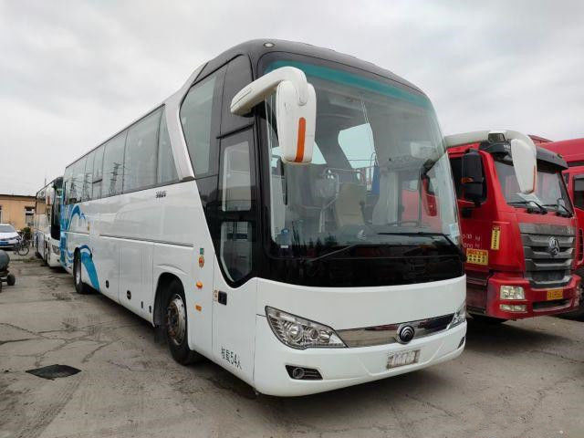 2018 autobús usado LHD de Yutong del año 54 asientos que dirige el acondicionador usado ZK6122HQ de Bus With Air del coche