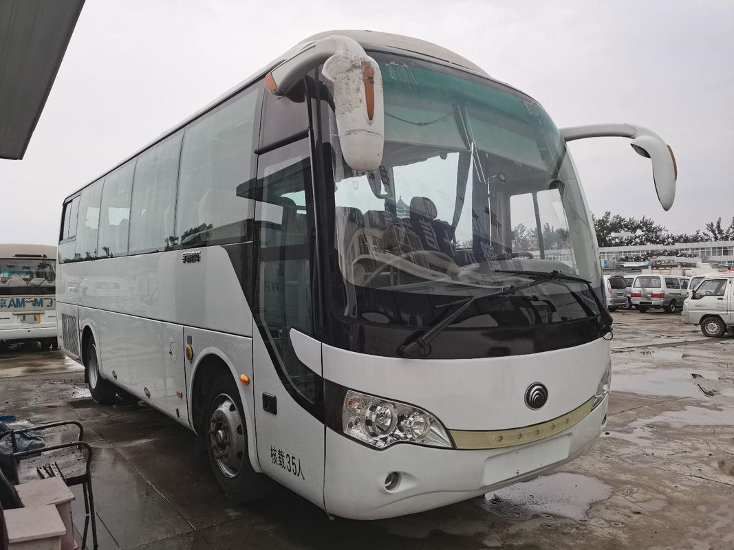 2013 el autobús usado del año 35 asientos utilizó el autobús ZK6888 de Yutong utilizó al coche Bus LHD que dirigía los motores diesel