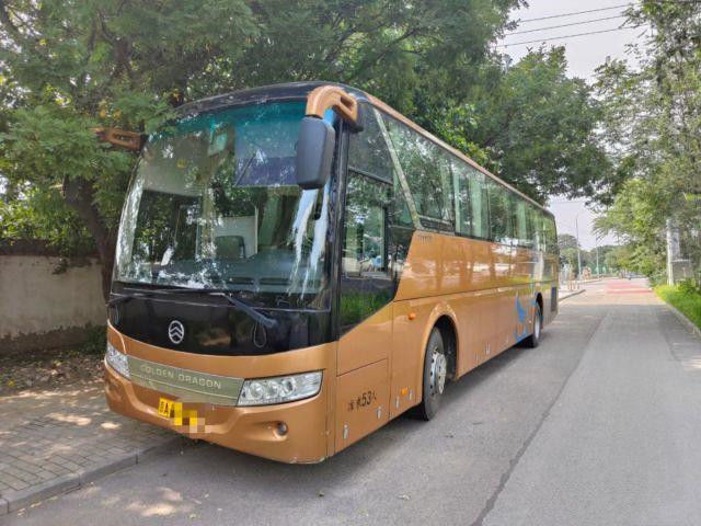 2014 dirección de oro usada asientos de la mano izquierda del autobús XML6127 de Dragon Bus Used Passenger Coach del año 53