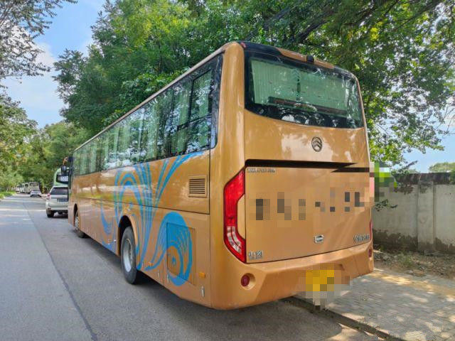 2014 dirección de oro usada asientos de la mano izquierda del autobús XML6127 de Dragon Bus Used Passenger Coach del año 53