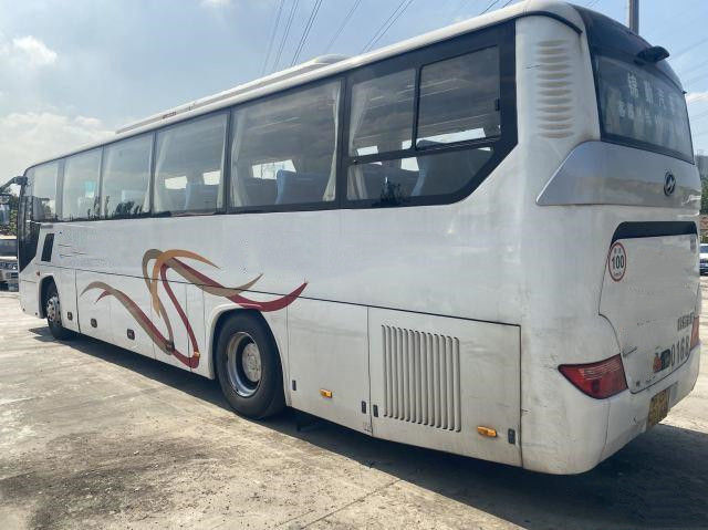 Las puertas dobles utilizaron 47 asientos Higer Coach Buss Used LHD KLQ6115 Yuchai Engine