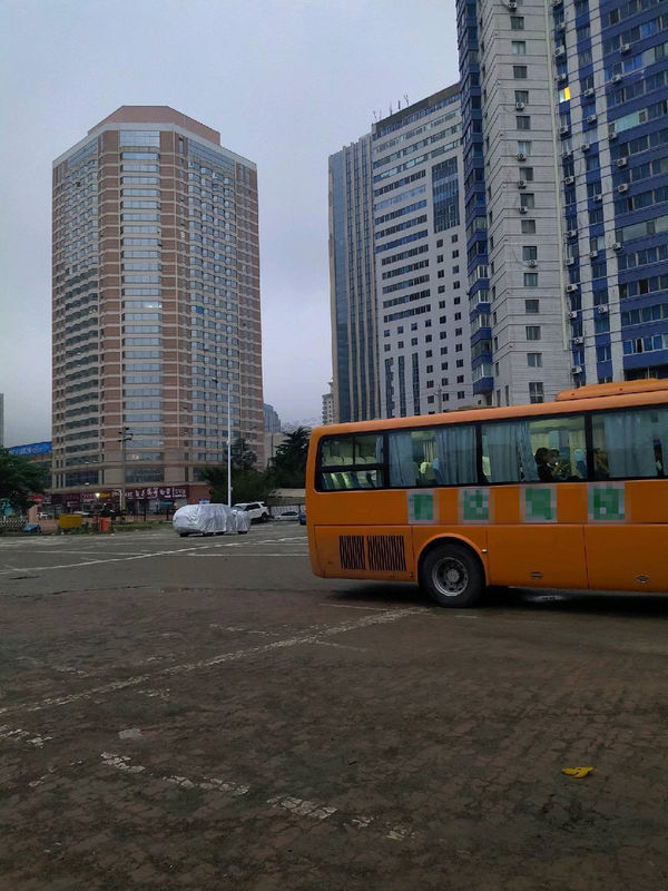 2011 coche usado autobús usado dirección Bus 100km/H de los asientos LHD Yutong ZK6107 del año 43