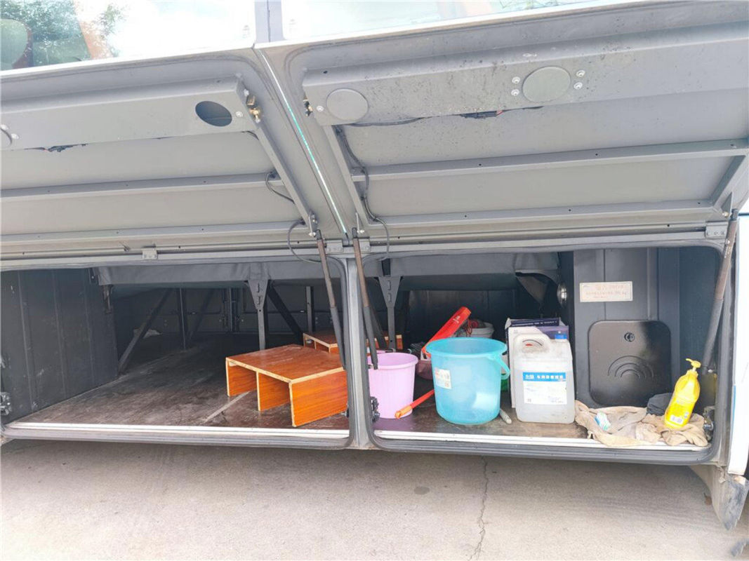 Puerta doble usada asientos dobles del motor 400kw de Weichai del autobús de Toyota Hiace del autobús 49 de Yutong de los precios de Decker Bus Yutong Brand ZK6116