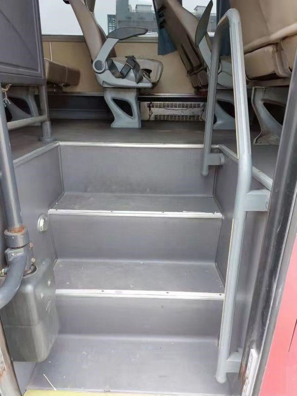 Autobús de visita turístico de excursión usado Kinglong Yuchai del autobús XMQ6101 6 chasis de acero del autobús de la ciudad de la caja de cambios 260hp 45 asientos