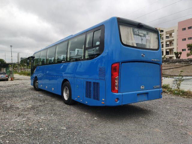 Kinglong utilizó el autobús Toyota del autobús XMQ6110 Hiace que 48 asientos en venta valoran puertas dobles