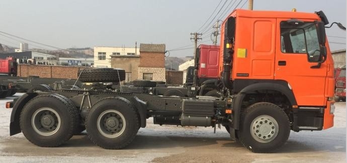 Camión a estrenar del tractor del modo de la impulsión del camión 6x4 del tractor de HOWO 371HP