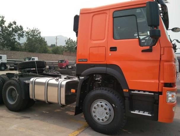Camión a estrenar del tractor del modo de la impulsión del camión 6x4 del tractor de HOWO 371HP