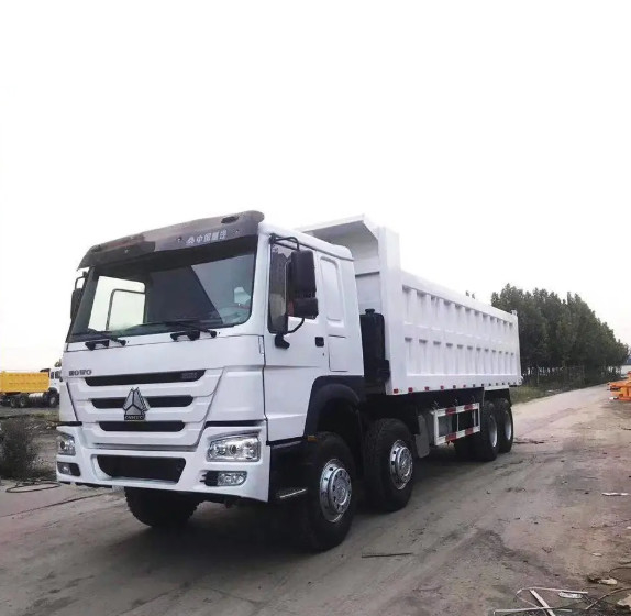 Modo multi usado Sinotruk Howo 375Hp Tipper Truck de la impulsión del camión 8x4 de Howo Drump de los colores