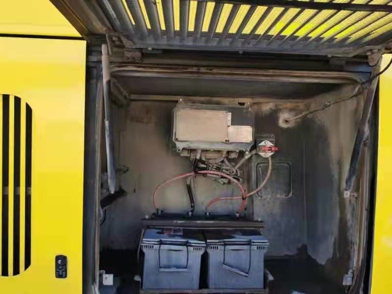 El autobús usado Zk6110 60 de Yutong asienta al coche del viaje de la disposición LHD del motor 2+3 de la parte posterior de Yuchai