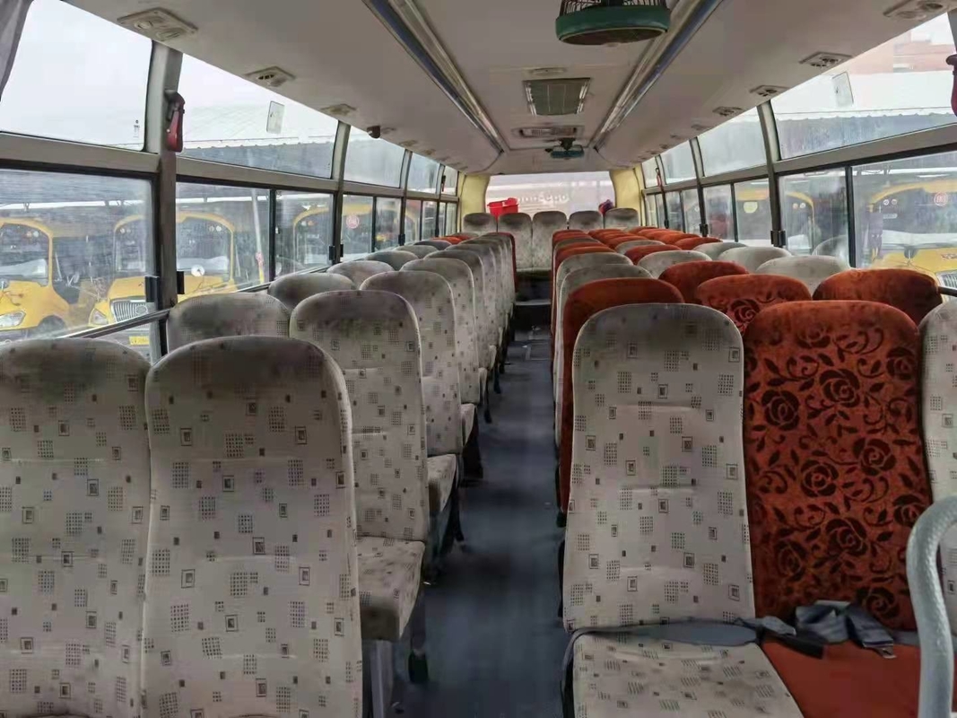 60 asientos 2013 motor usado año Yutong de la parte posterior del autobús Zk6110 utilizaron al coche Company Commuter Bus