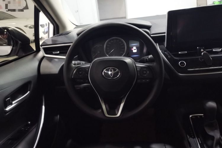 Vehículo ecléctico usado del coche de Corolla con el color blanco de los asientos del pionero 5 de Corolla 2021 1.2T S-CVT