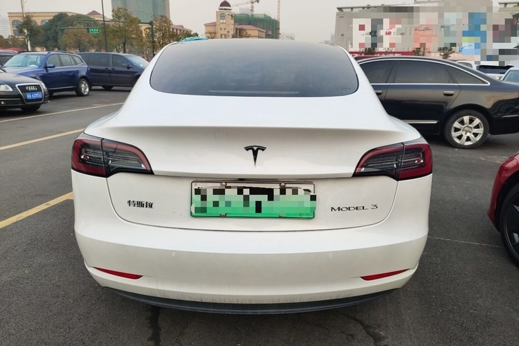 Asientos de alta velocidad de las ruedas del sedán 4 de los coches del vehículo eléctrico de New Energy 5 4 puertas