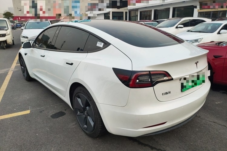 Asientos de alta velocidad de las ruedas del sedán 4 de los coches del vehículo eléctrico de New Energy 5 4 puertas