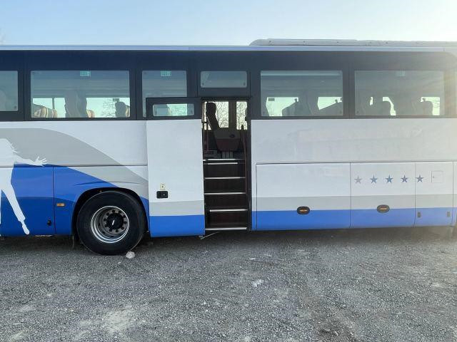 2 AXIS utilizaron el saco hinchable de lujo de 33 de los asientos del autobús de Passanger Yutong puertas dobles del motor