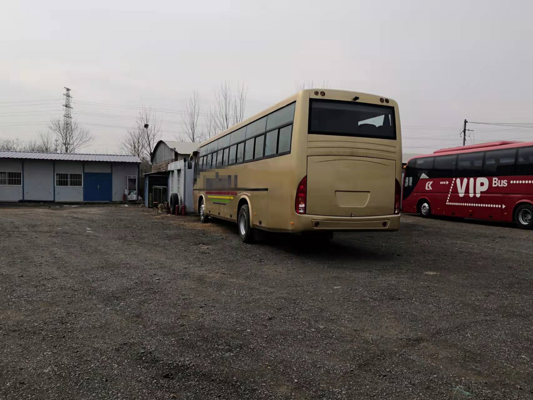 El autobús 53 Seaters de Yutong utilizó el coche Bus Diesel Front Engine de la mano de segundo del autobús de ZK6116D