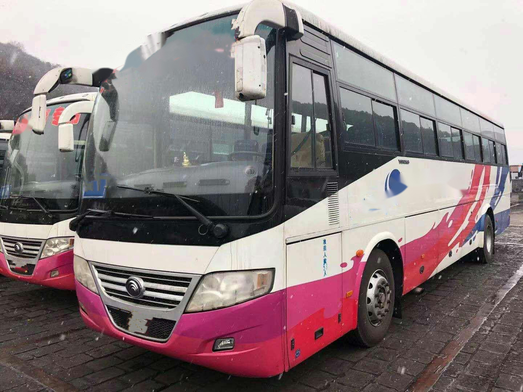La ciudad usada los autobuses interurbanos largos de segunda mano del pasajero del viaje de Yutong transporta al coche diesel usado Buses de LHD