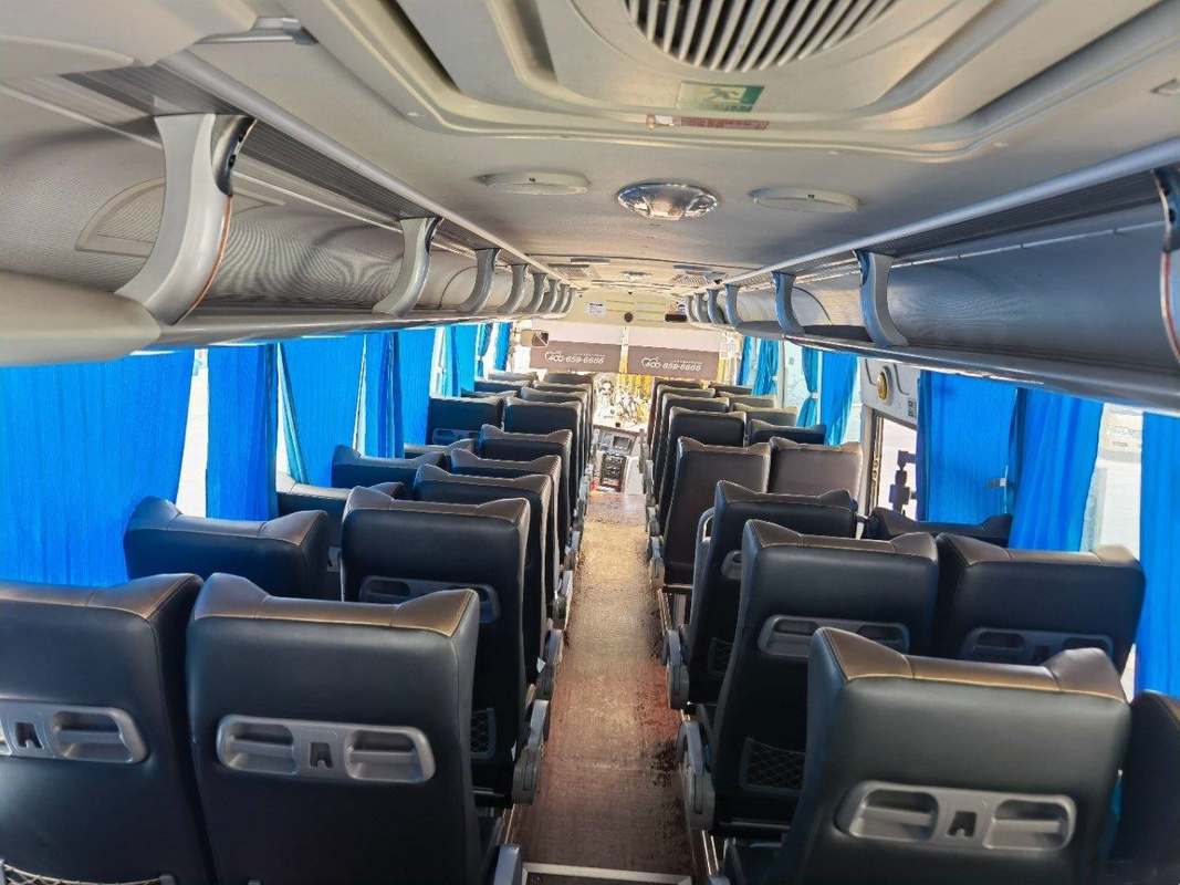 Los autobuses diesel urbanos usados de Yutong dan en segundo lugar el coche de pasajero usado LHD de Buses del coche del viaje Buses
