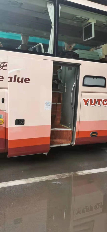 El transporte público urbano Yutong usado transporta al coche usado de visita turístico de excursión Buses LHD del viaje que el EURO diesel V utilizó los autobuses