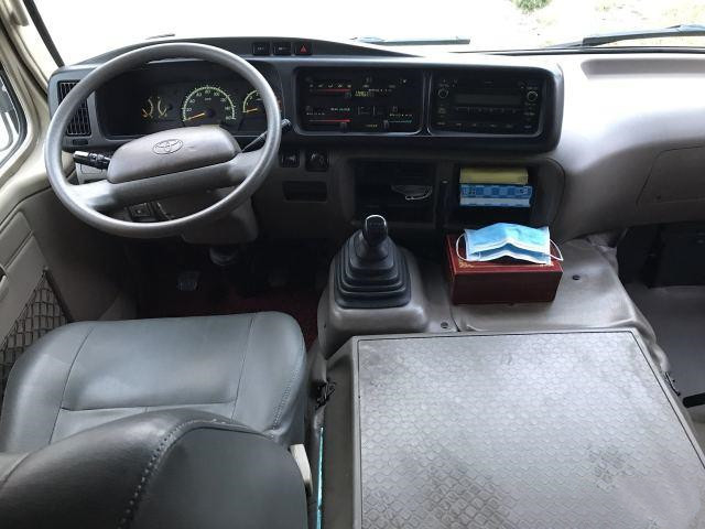 El autobús de segunda mano de la gasolina del autobús 3TR del práctico de costa de Toyota utilizó uso del año de Mini Buses de 23 asientos en 2013