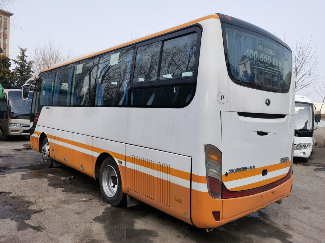 Yutong de lujo de segunda mano transporta 24-35 asientos públicos diesel usados que la ciudad transporta LHD utilizó al coche Buses In 2014 años