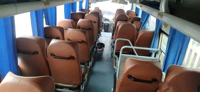 Los bus turístico usados ZK6998 de Yutong utilizaron año de lujo de 39 de los asientos de Yuchai del coche diesel del motor autobuses de Buses Used Intercity en 2014
