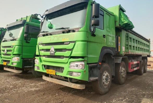 Camión volquete 8*4 de Mitsubishi Fuso de la segunda mano con 371hp la carga del motor 40ton en venta