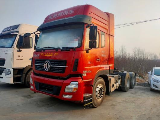 El tractor usado 420hp del camión utilizó el camión del tractor de la cabeza 6*4 50tons del tractor en venta