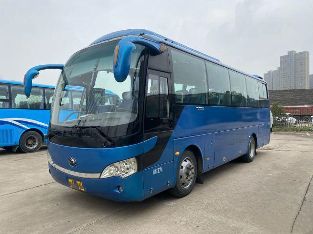 El coche usado Bus 37 asientos Yutong Zk6888 transporta y entrena conducción a la derecha del autobús