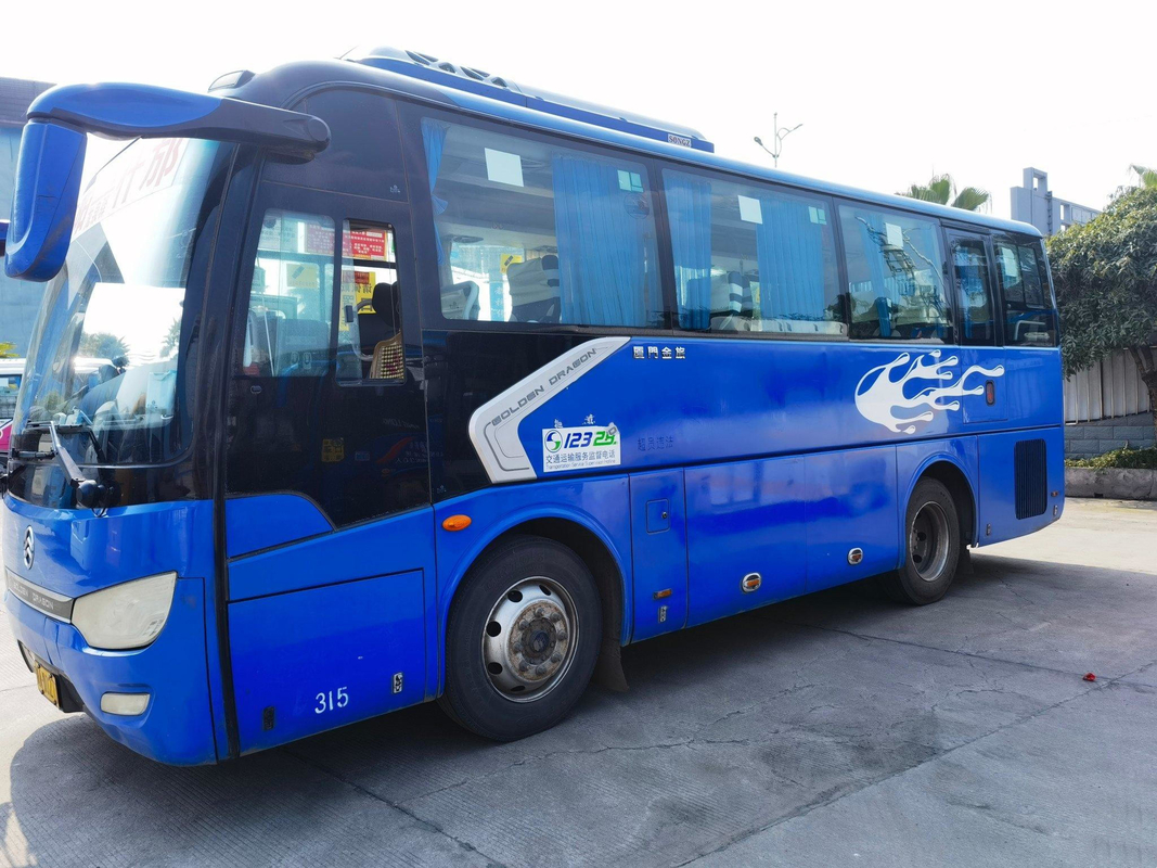 Autobús de oro de los autobuses Xml6807 y de los microbús 30seats Youtong de Dragon Tour Bus Coach Luxury los 8m