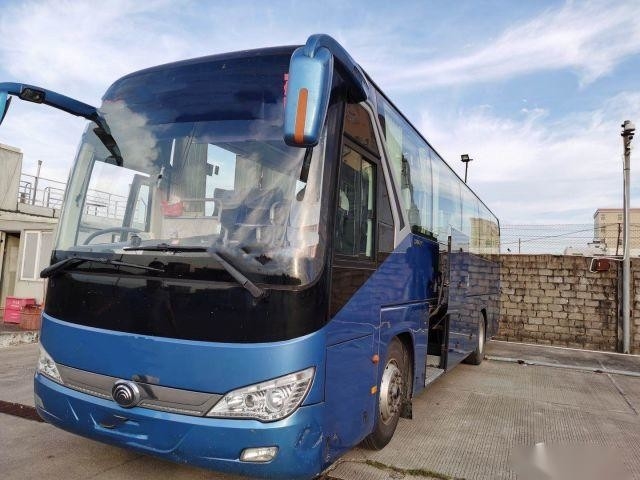 Motor posterior de la dirección de Yutong 49 Seat ZK6110 2do de la mano del autobús de las puertas izquierdas izquierdas de la dirección dos