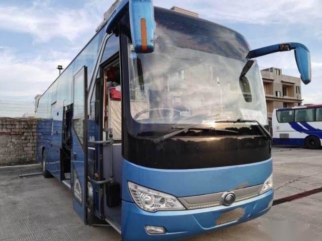 Motor posterior de la dirección de Yutong 49 Seat ZK6110 2do de la mano del autobús de las puertas izquierdas izquierdas de la dirección dos