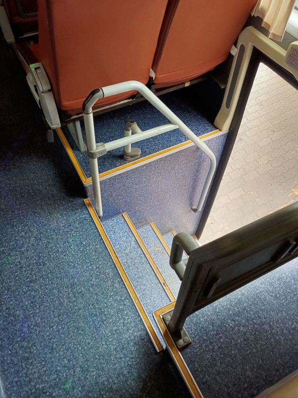 La marca usada de Yutong coche Bus del viaje de 2015 años que ZK6126 utilizó el autobús diesel del motor 375hp de Weicahi utilizó el autobús del EURO III de las puertas dobles